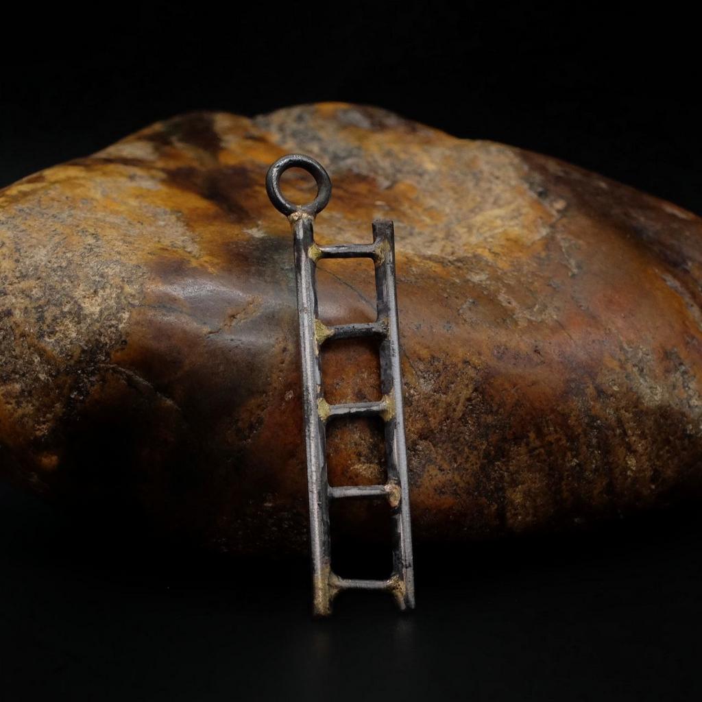 Подвеска в виде лестницы