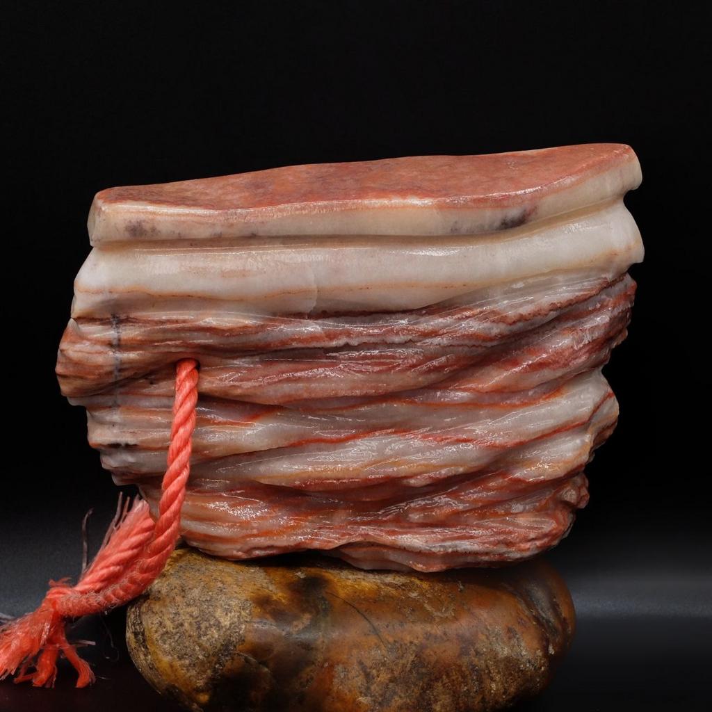 Камень для созерцания "Суйсеки". Коллекционный предмет "Сало" из халцедона