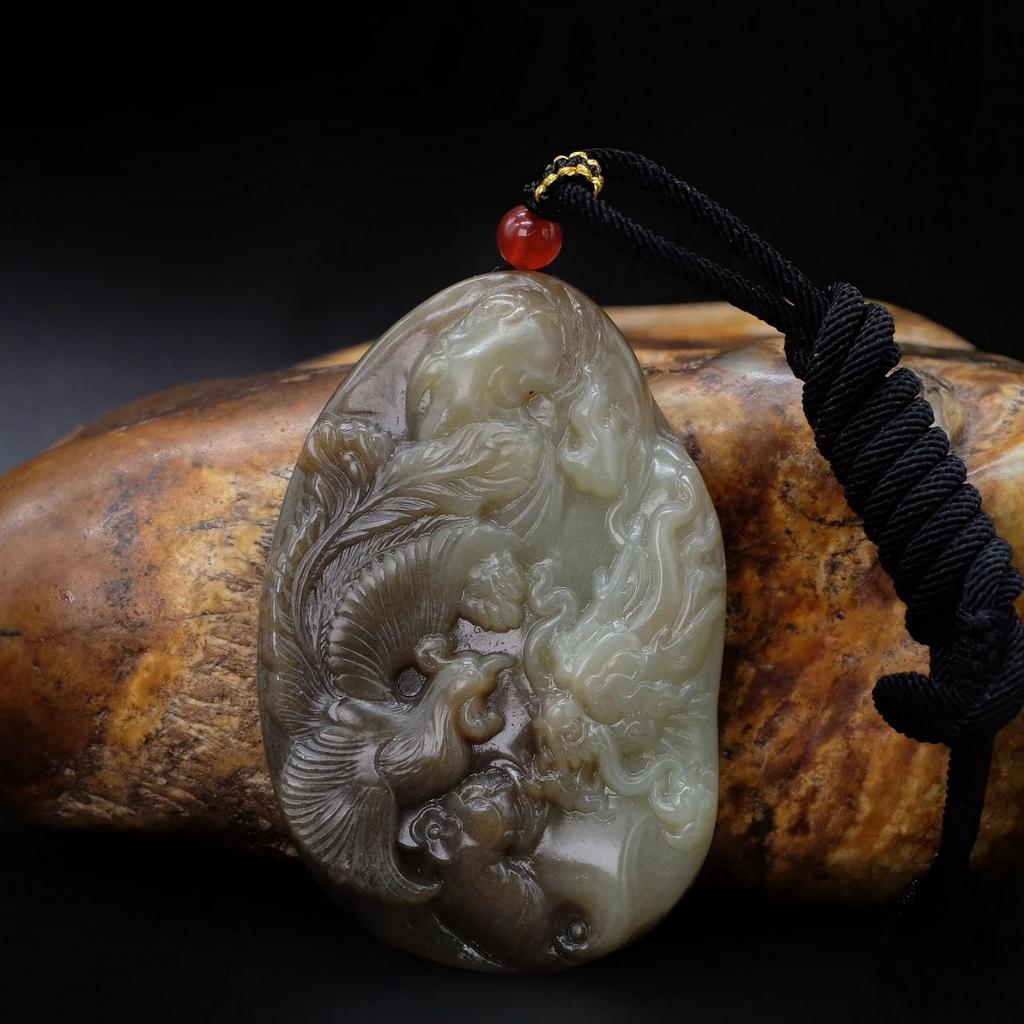 Подвеска из нефрита "Дракон и Феникс"