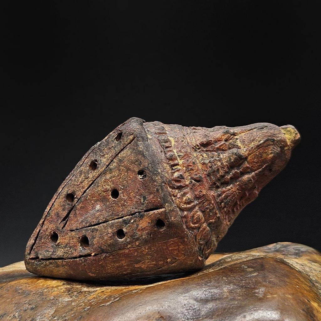 Ньянгла ступа в виде Пхурбы оранжевая