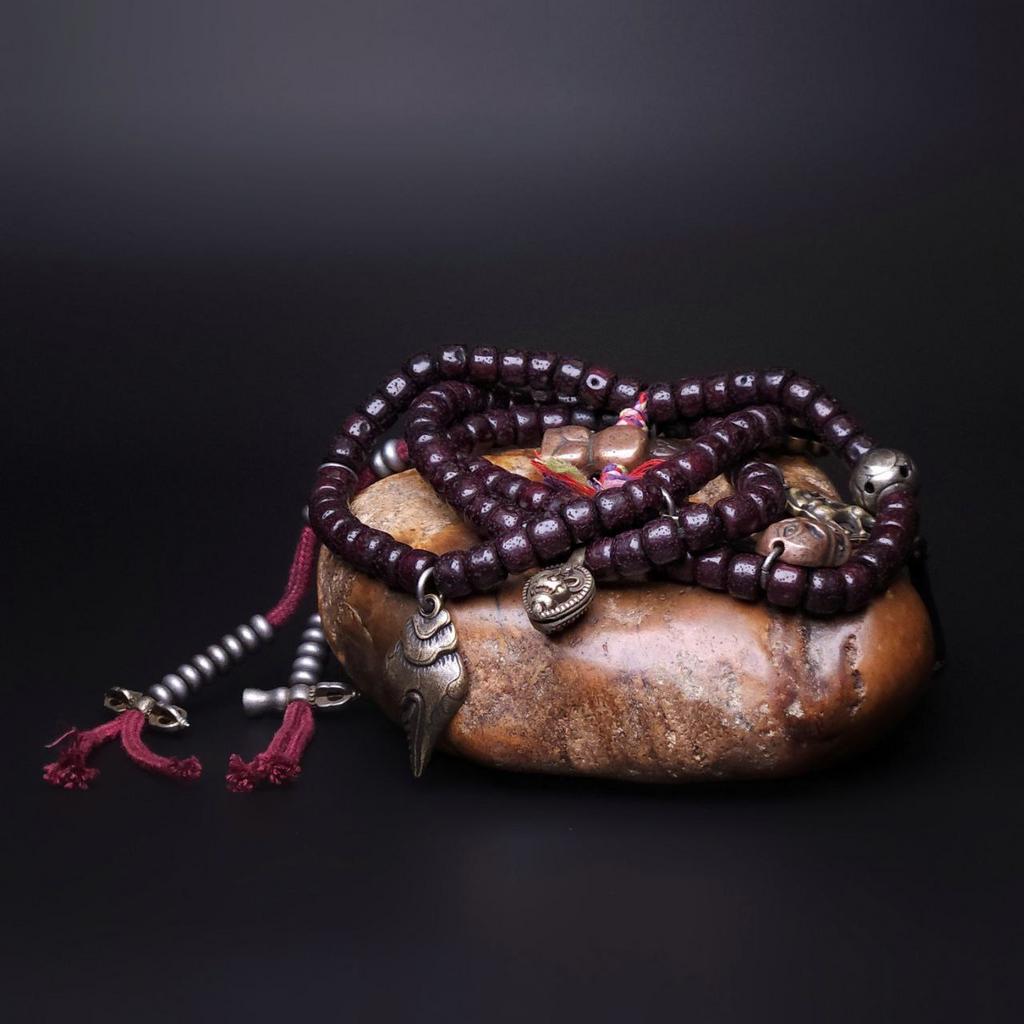 Чётки из корня лотоса с токча и счётчиками