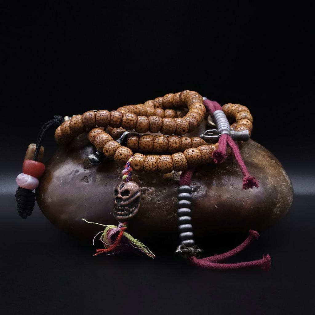 Чётки из корня лотоса с токча и счётчиками