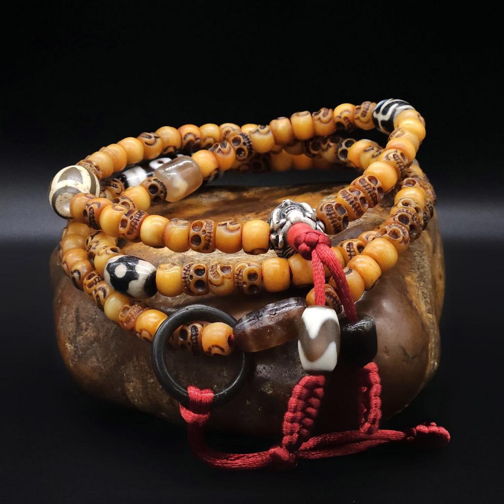 Тантрические четки с гневным божеством