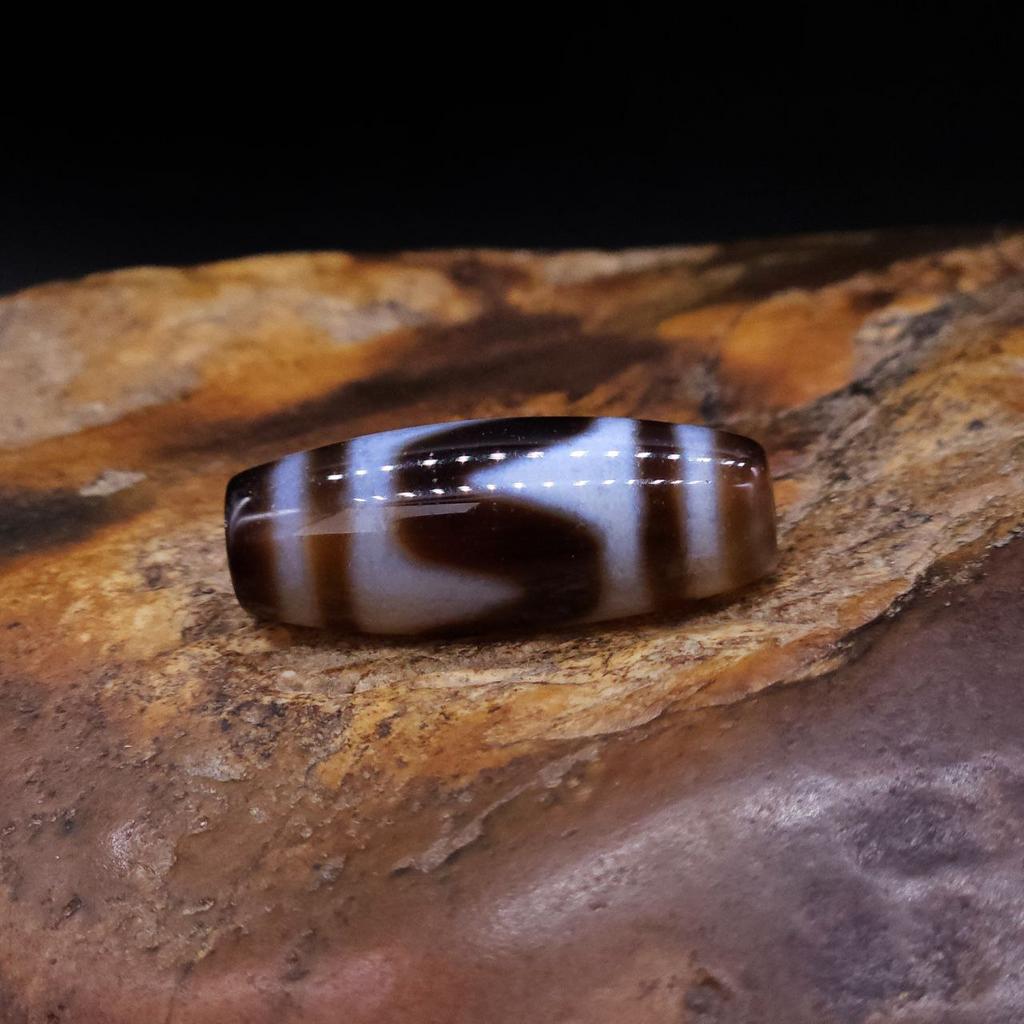 Бусина Дзи Зубы Тигра N°53