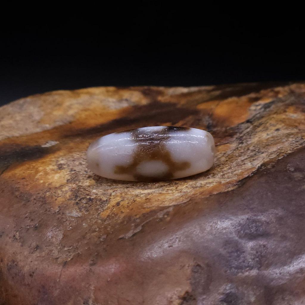 Бусина Дзи Васту N°10