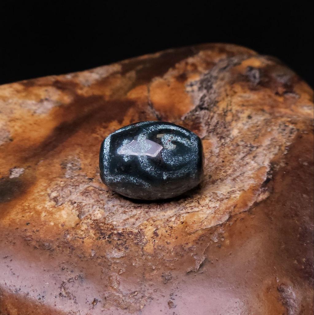 Бусина Дзи Сосуд Долголетия N°28