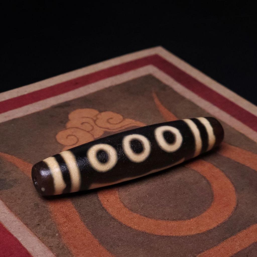 Бусина дзи 5 глаз №18