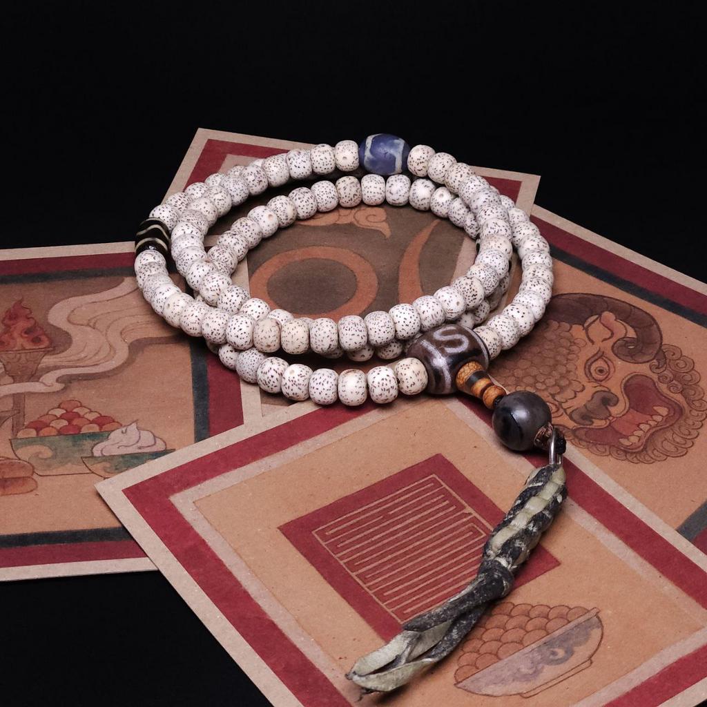 Чётки 108 бусин из корня лотоса с бусинами дзи и гуру-дордже