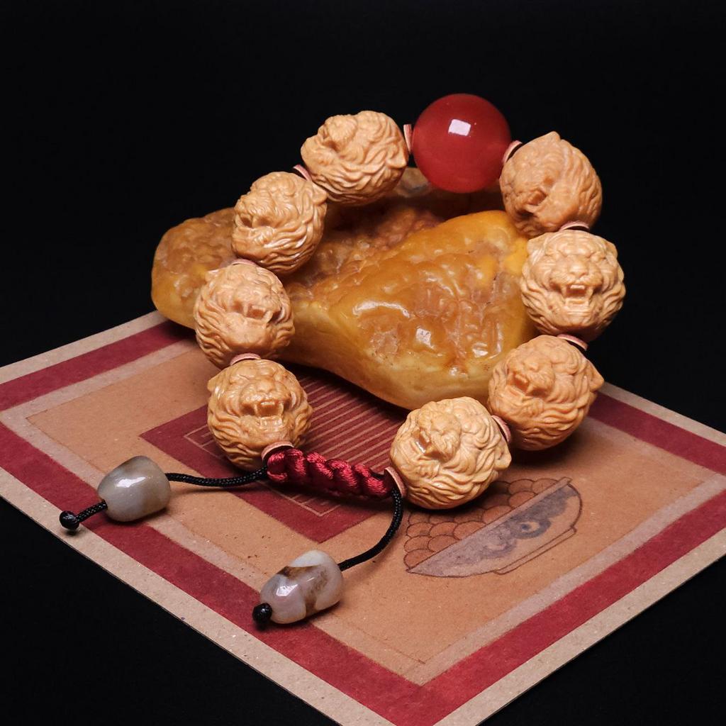 Браслет с тиграми и икрой дракона