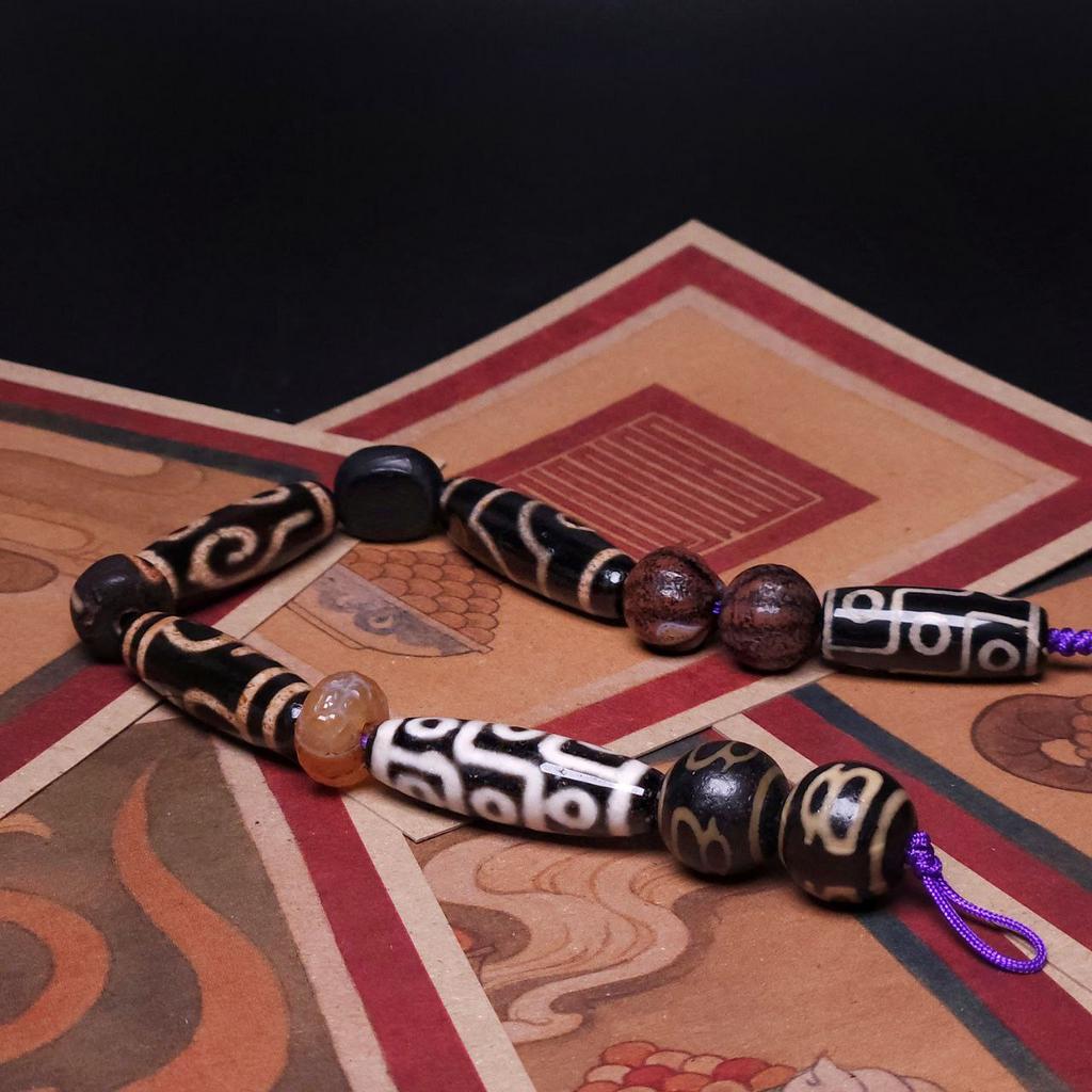 Набор бусин дзи (12 штук)