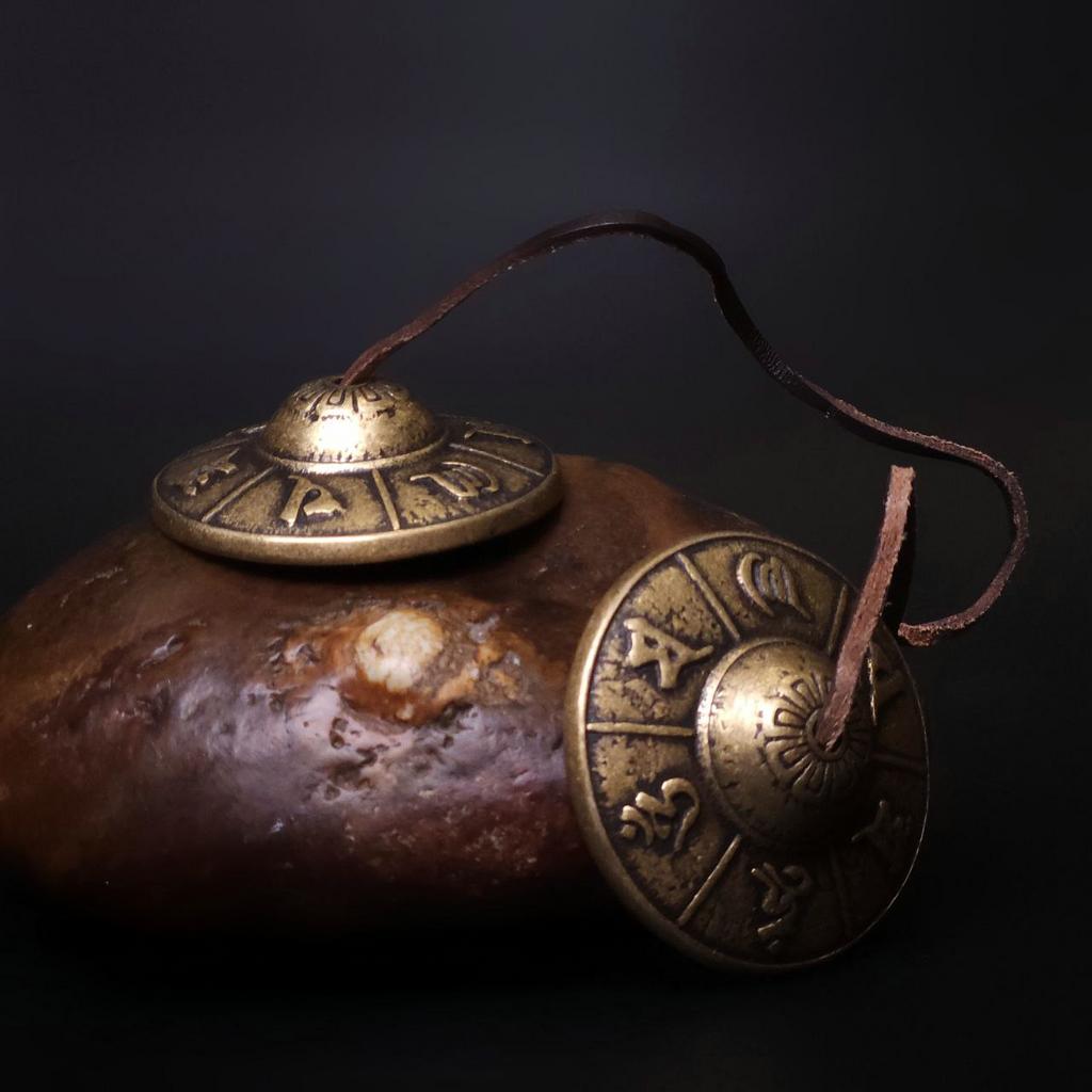 Караталы с мантрой светлые