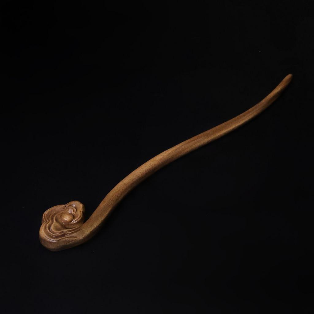 Шпилька для волос из зелёного сандала