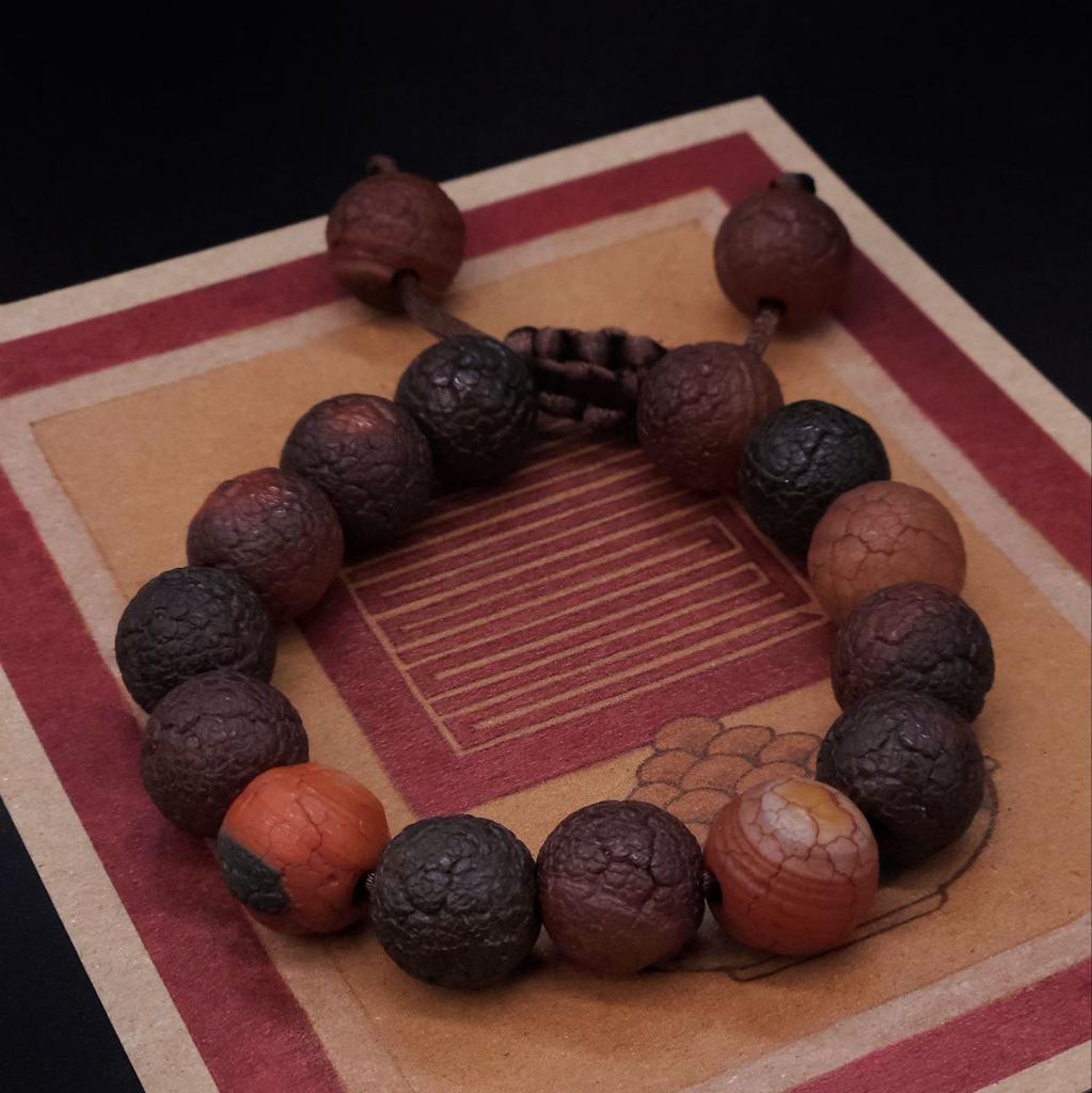 Браслет из старого агата с кракелюром N°2