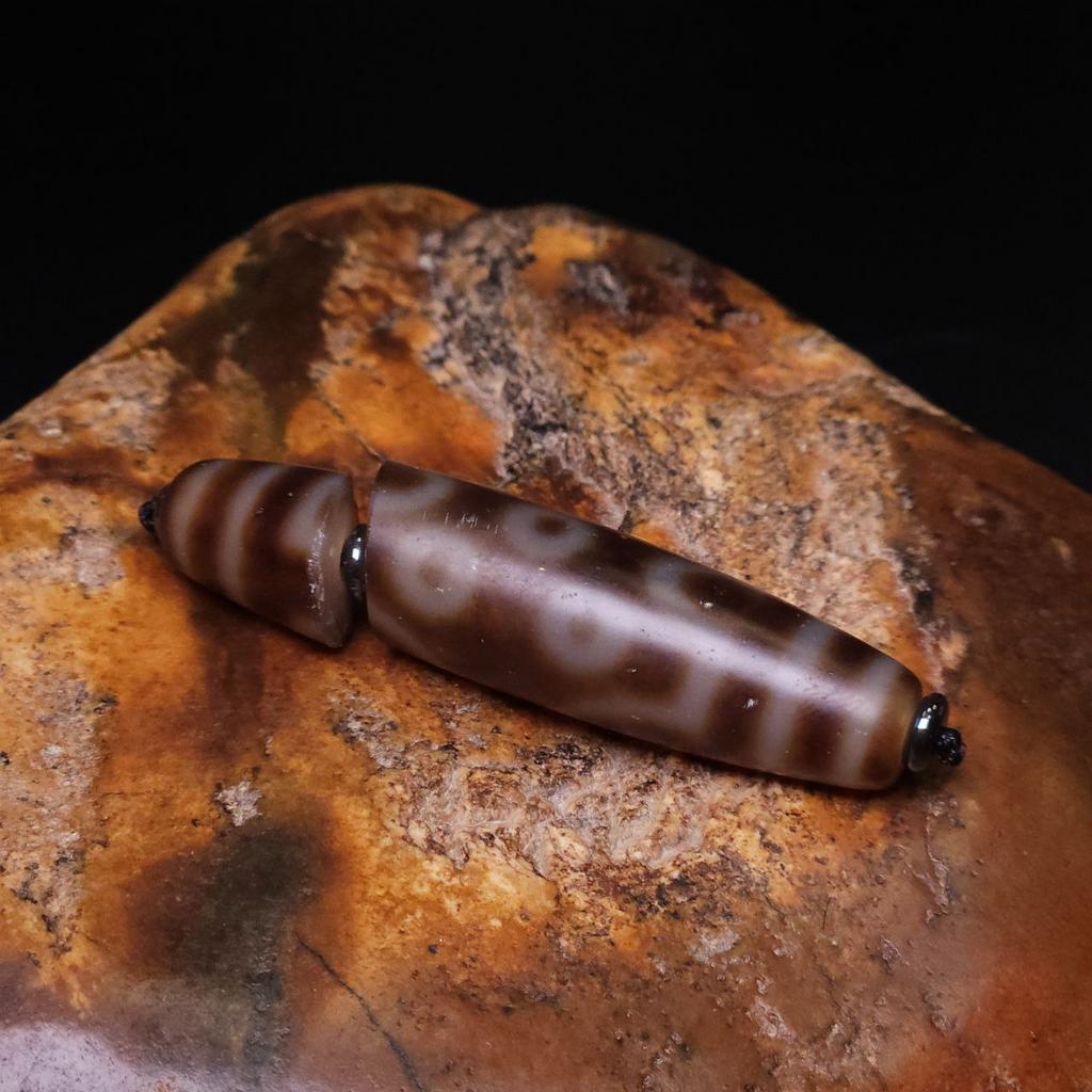 Сломанная бусина дзи 7 глаз