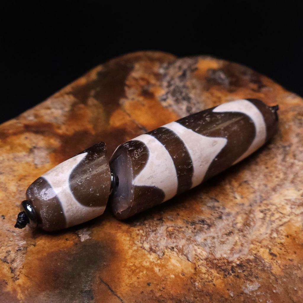 Сломанная Бусина Дзи Двойные Зубы Тигра №2