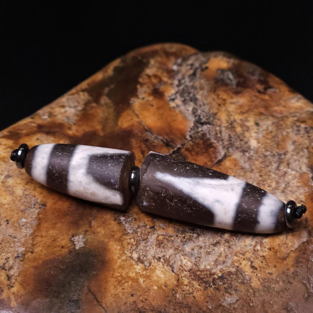 Сломанная Бусина Дзи Зубы Тигра