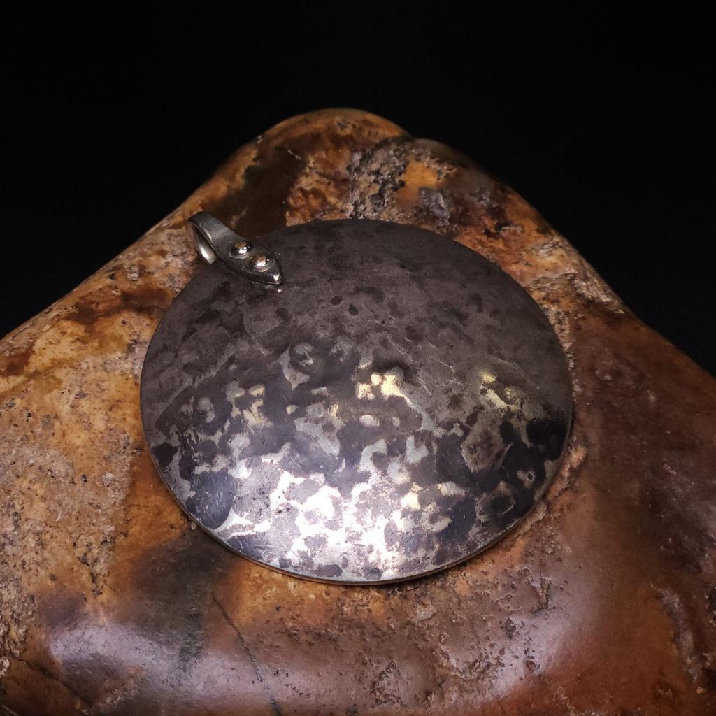 Кованое шаманское зеркало из нейзильбера 60 мм