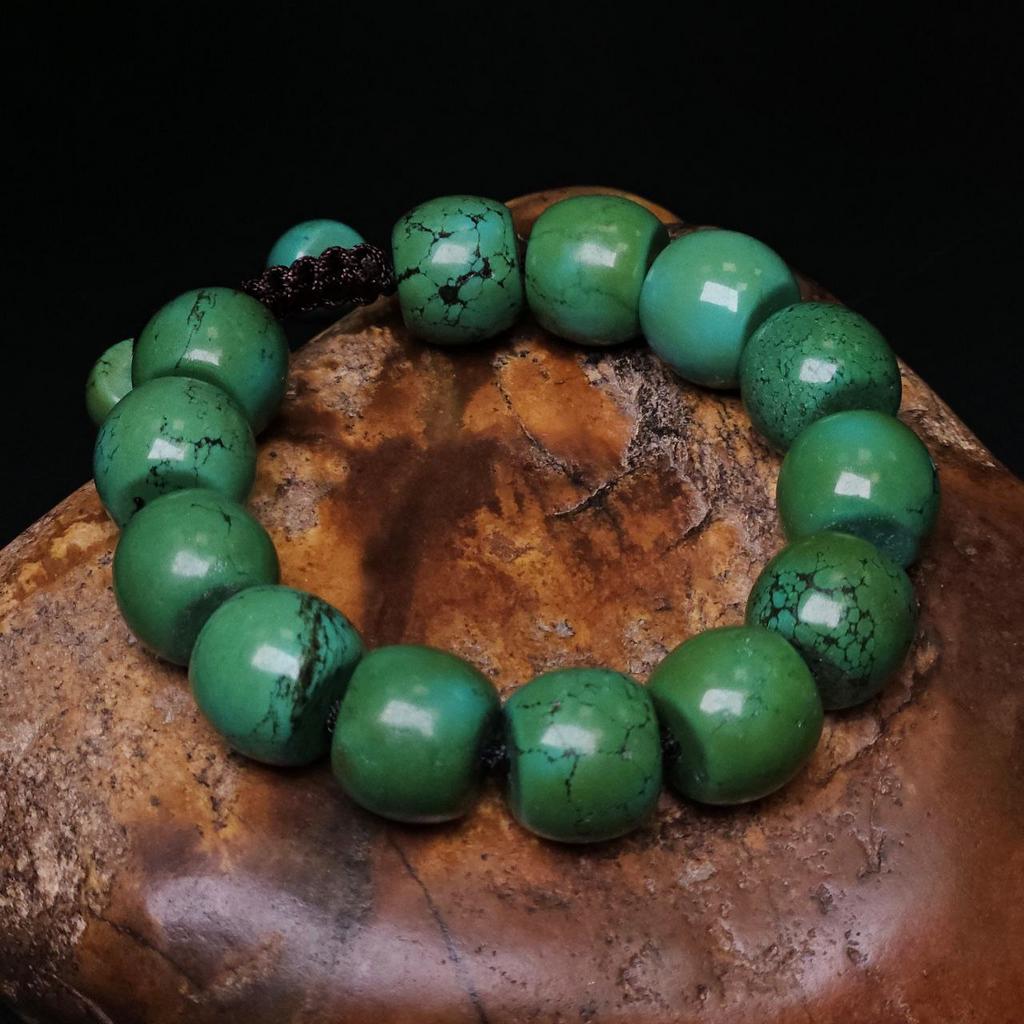 Браслет из крупной стабилизированной бирюзы