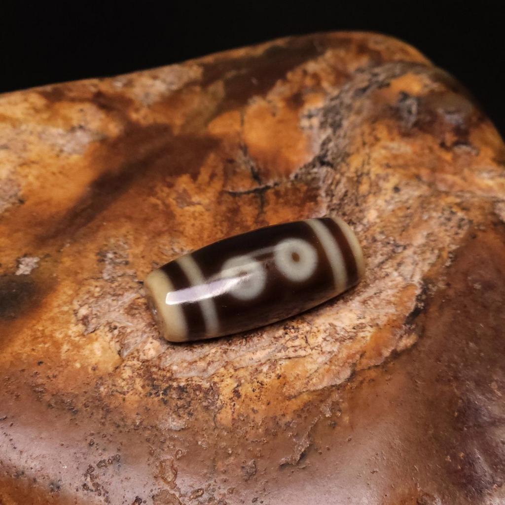 Бусина дзи 5 глаз №20