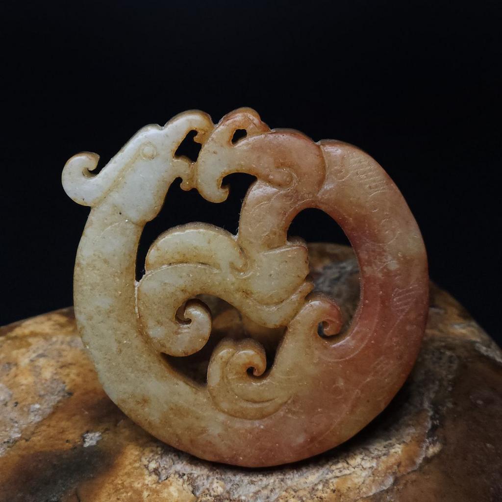 Нефритовая подвеска с фениксом