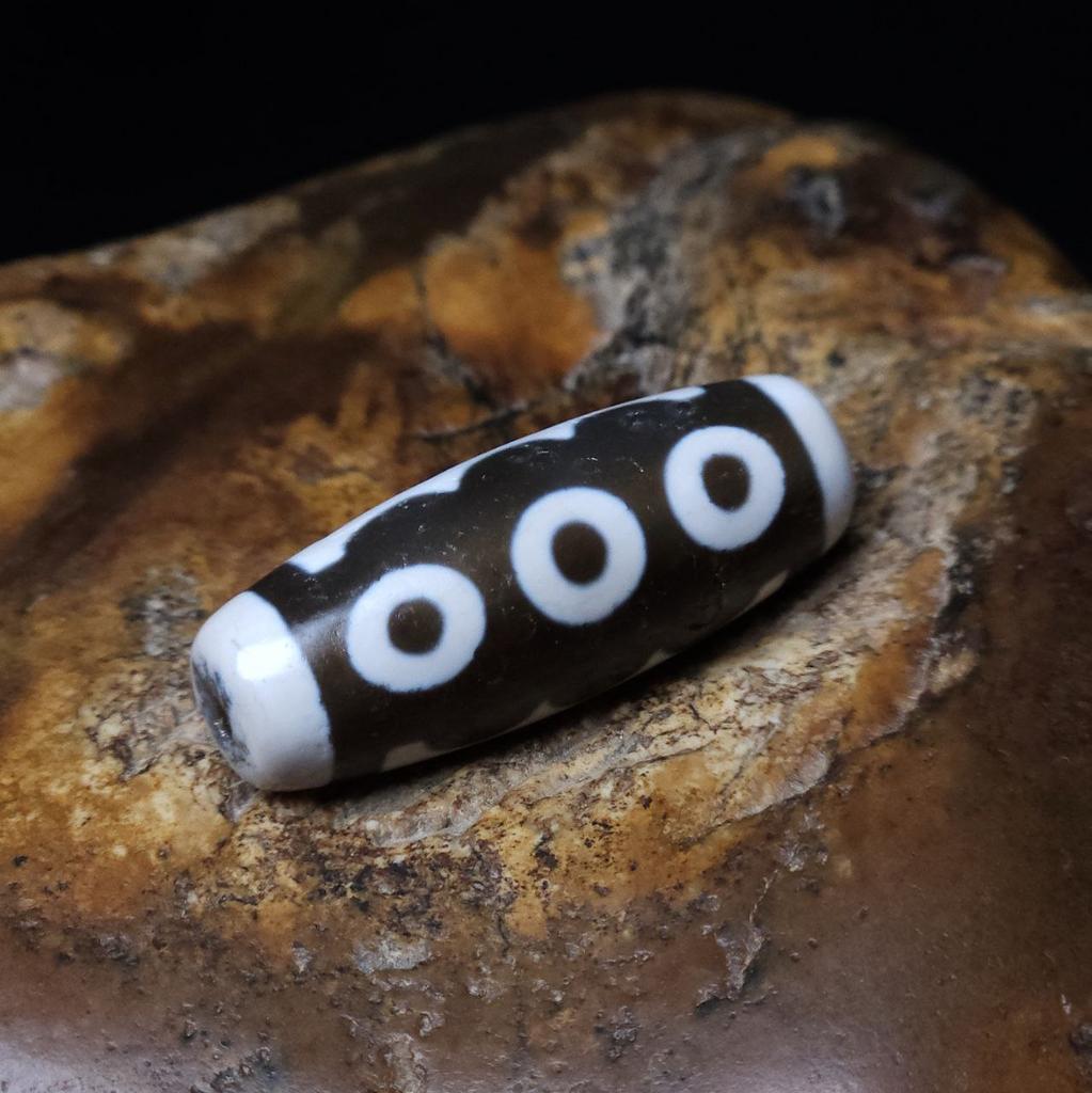 Бусина дзи 5 глаз №22