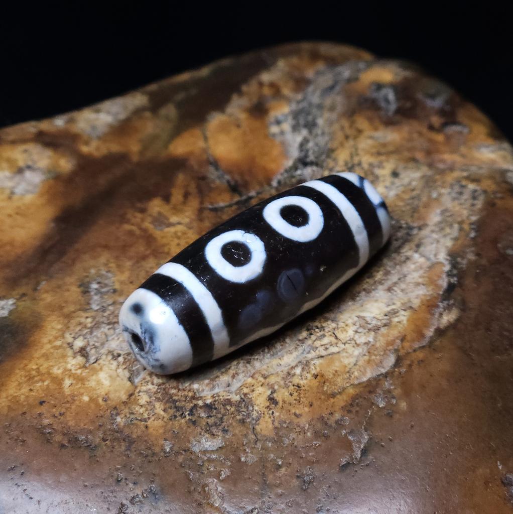 Бусина дзи 5 глаз №23