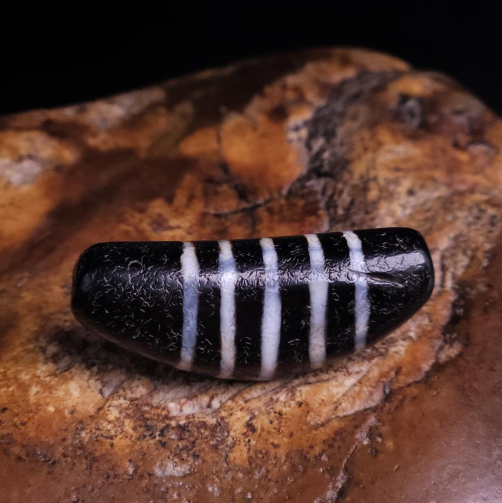 Старинная бусина Дзи Комфортная Жизнь N°31