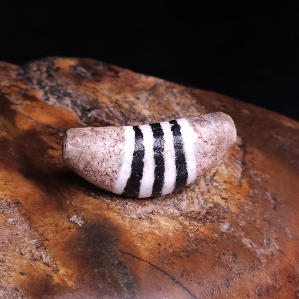 Старинная бусина Дзи Комфортная Жизнь N°32