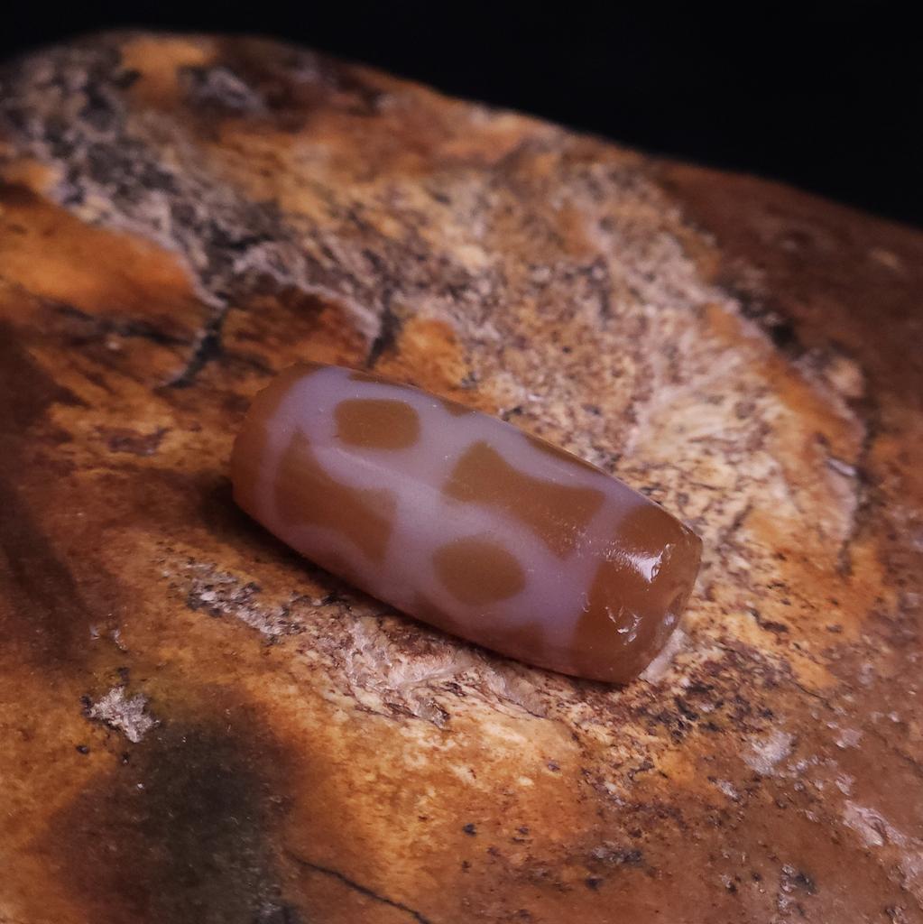 Старинная иранская бусина Дзи Бриллиант