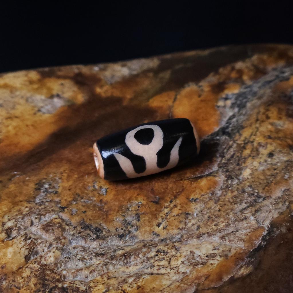 Бусина Дзи Большой Человек N°37