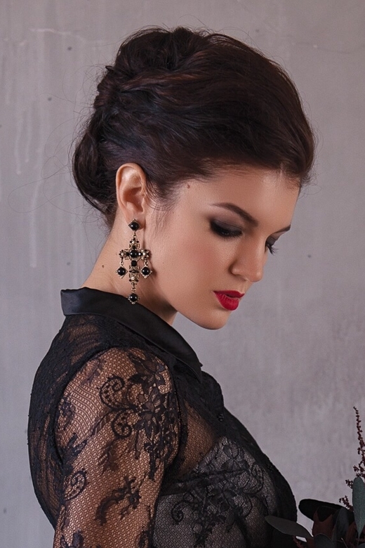 Серьги черный крест