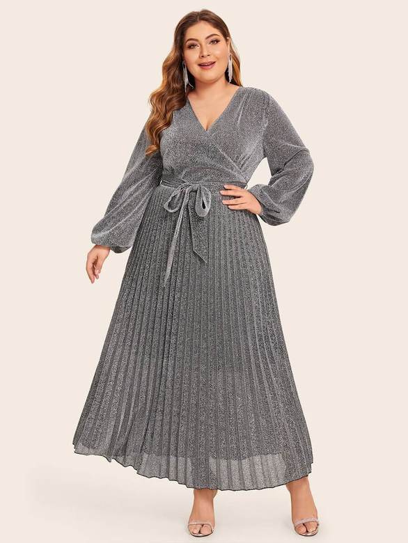 Серое миди платье с блеском на запах