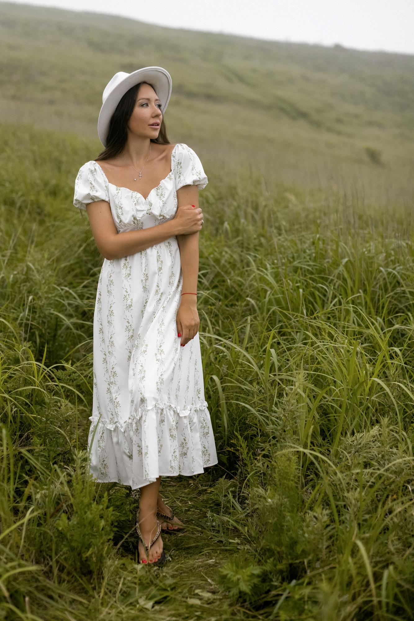 Молочное миди в зеленый цветочек