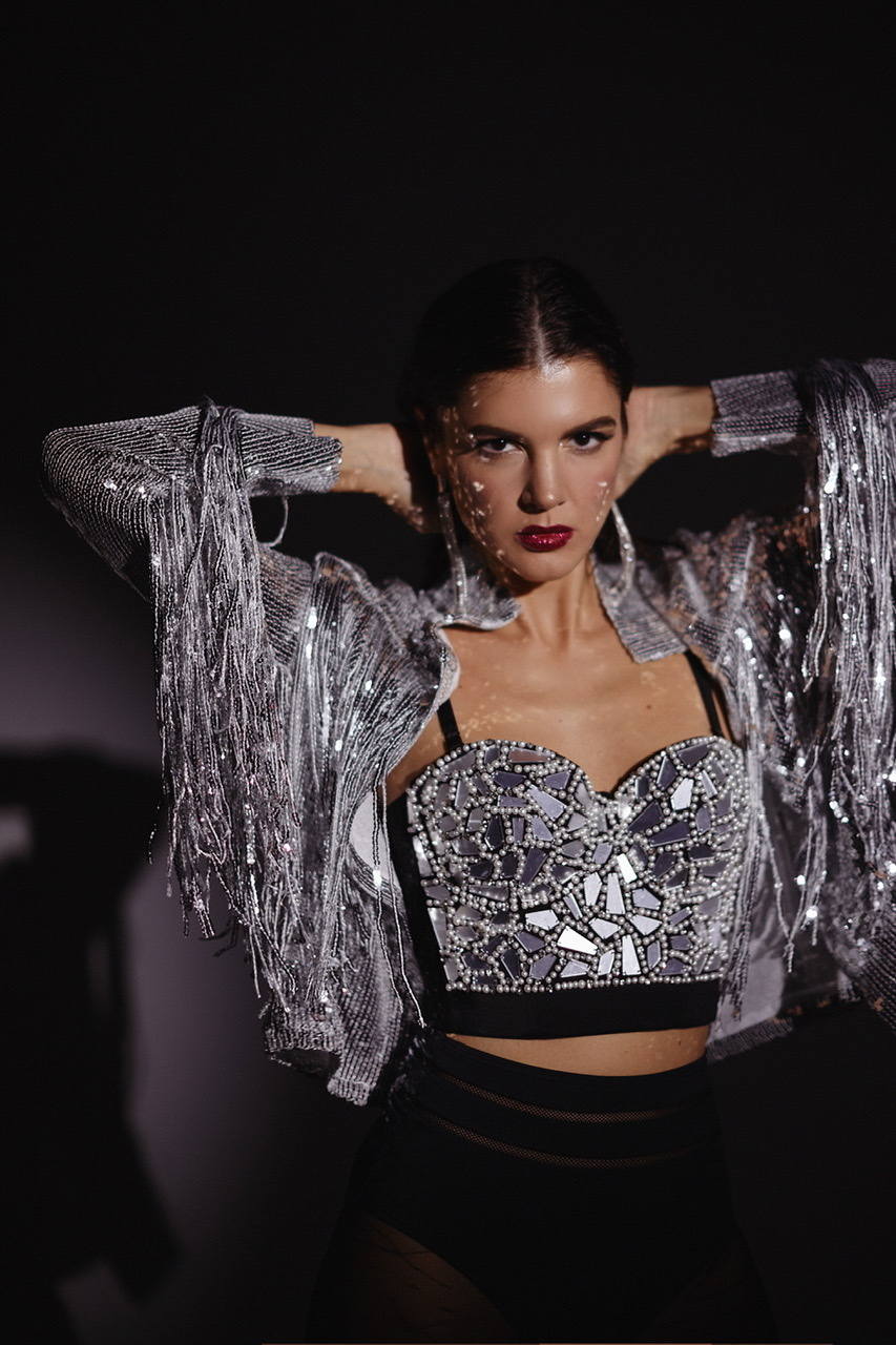 Черный корсетный топ с камнями