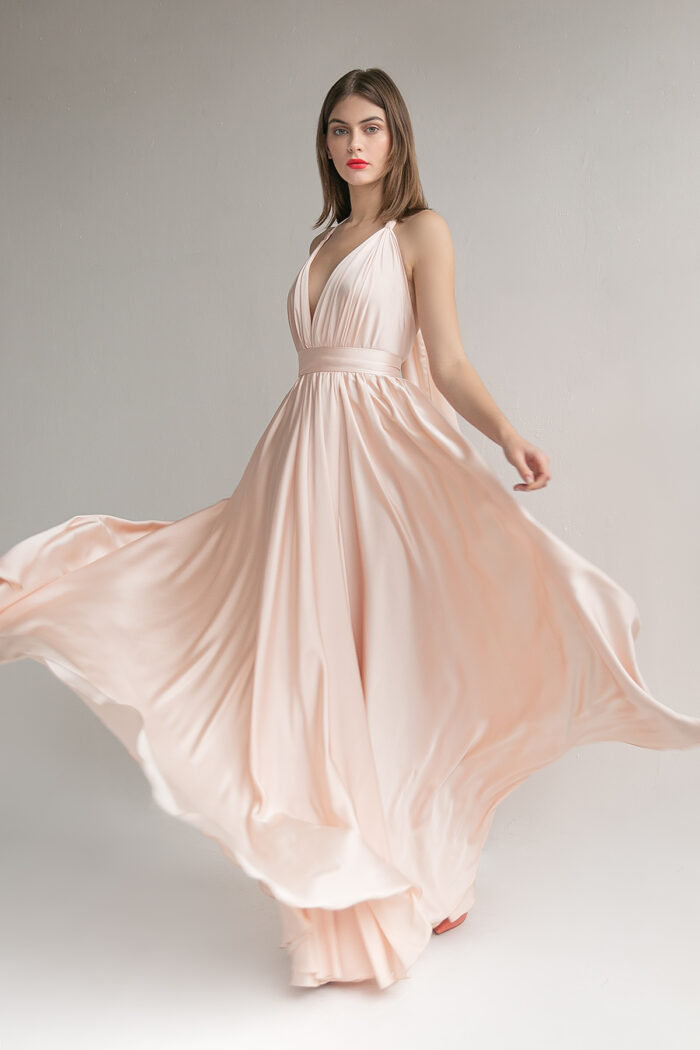 Касандра персик шелковое