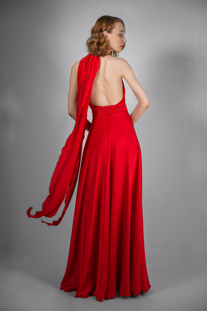 Пэрис красное шелковое с разрезом