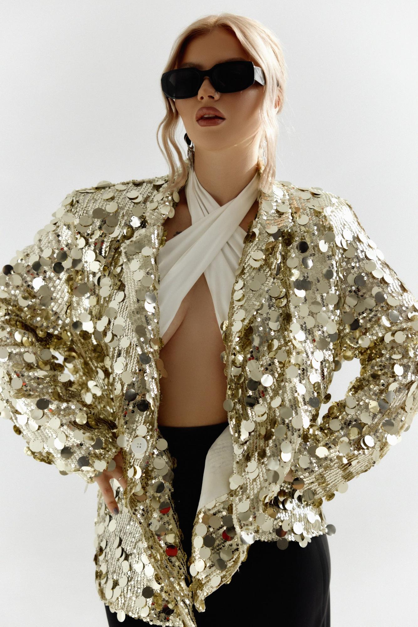 Пиджак золотой в крупную пайетку