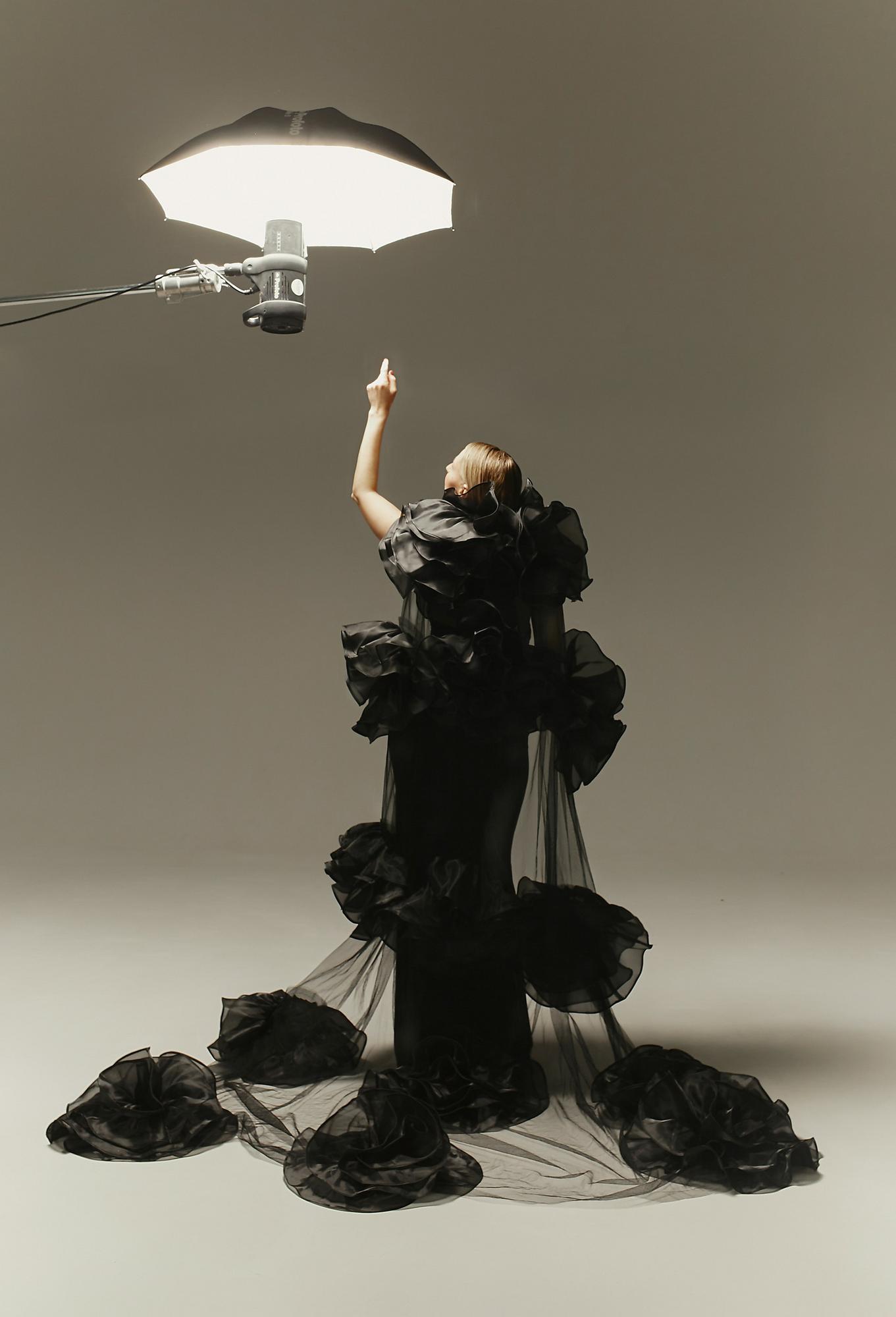 Черная накидка цветы органза