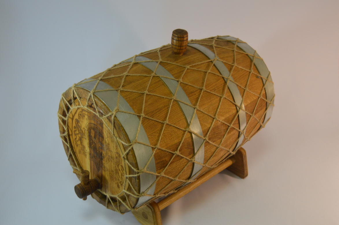 Бочка дубовая с гравировкой 15л