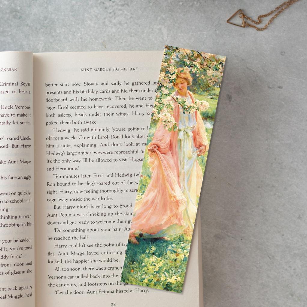 Книжная закладка «Летний канон»