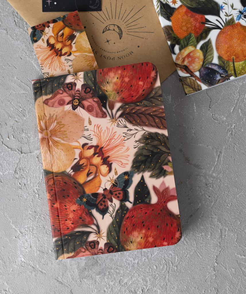 Блокнот A6 Гранаты и мотыльки [garage sale]