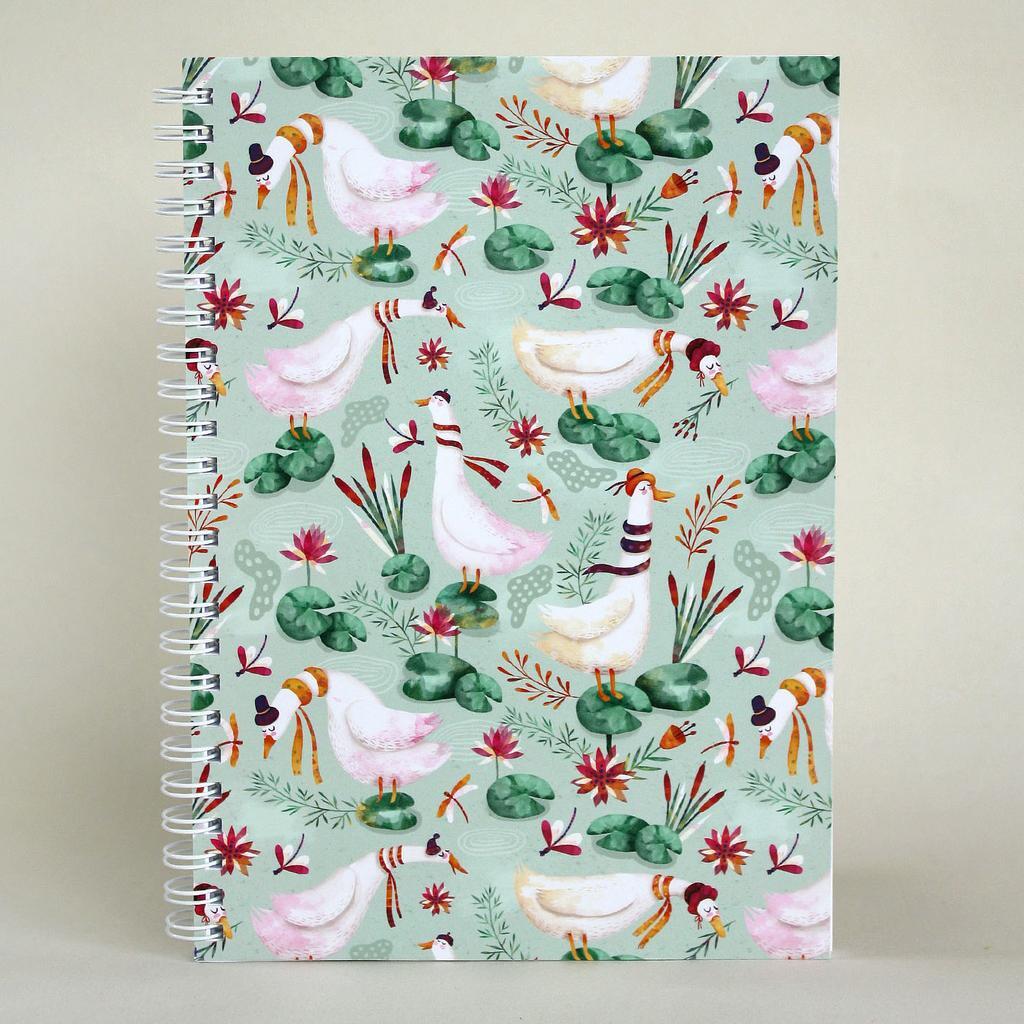 Блокнот А5 в точку «Гуси паттерн»