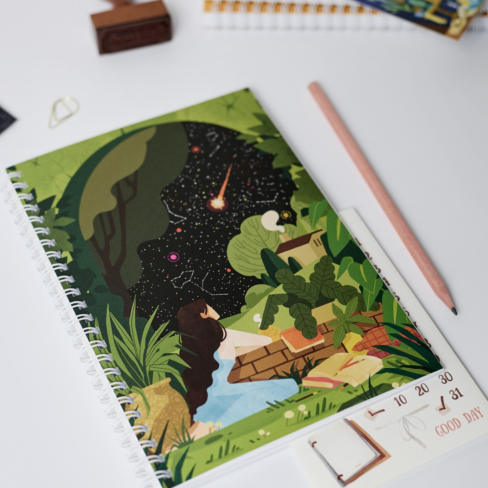 Блокнот А5 в точку «Enchanted»