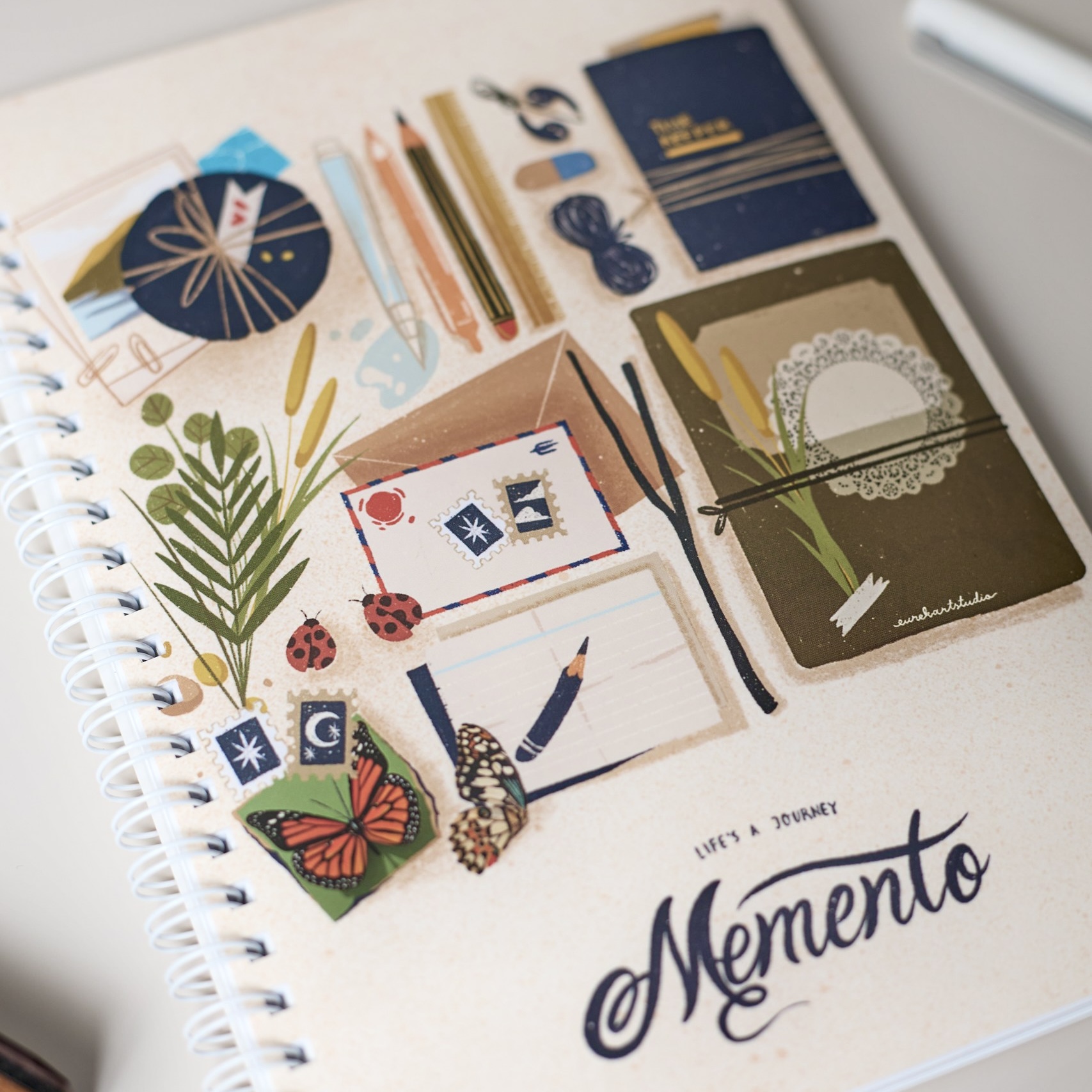 Блокнот А5 в точку «Memento»