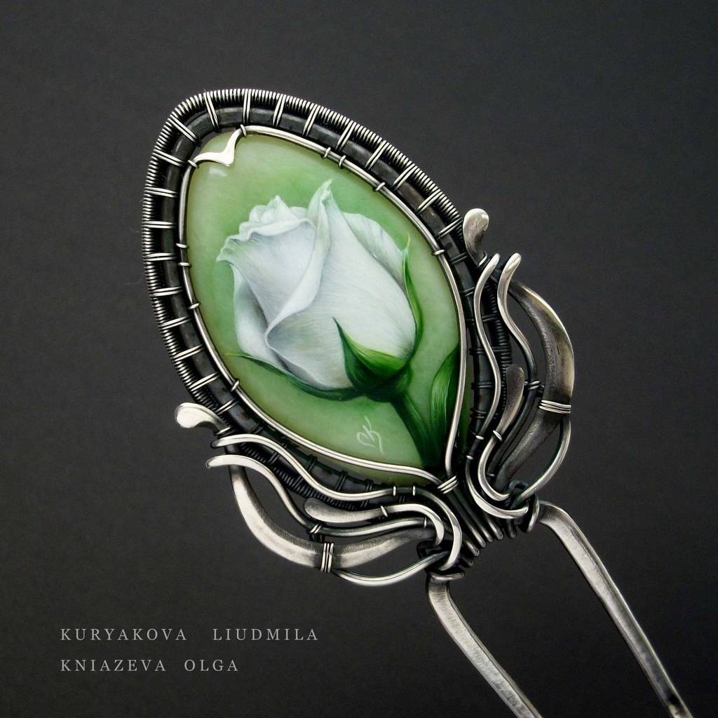 заколка Белая роза. Авторская ювелирная живопись в серебре Ольга Князева и Людмила Курякова Фото 1