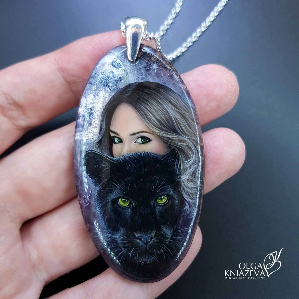 Кулон тотем Пантера & Портет по фото, миниатюра на камне, художник Ольга Князева, фото 1