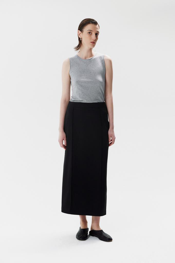 Юбка прямая с рельефами black