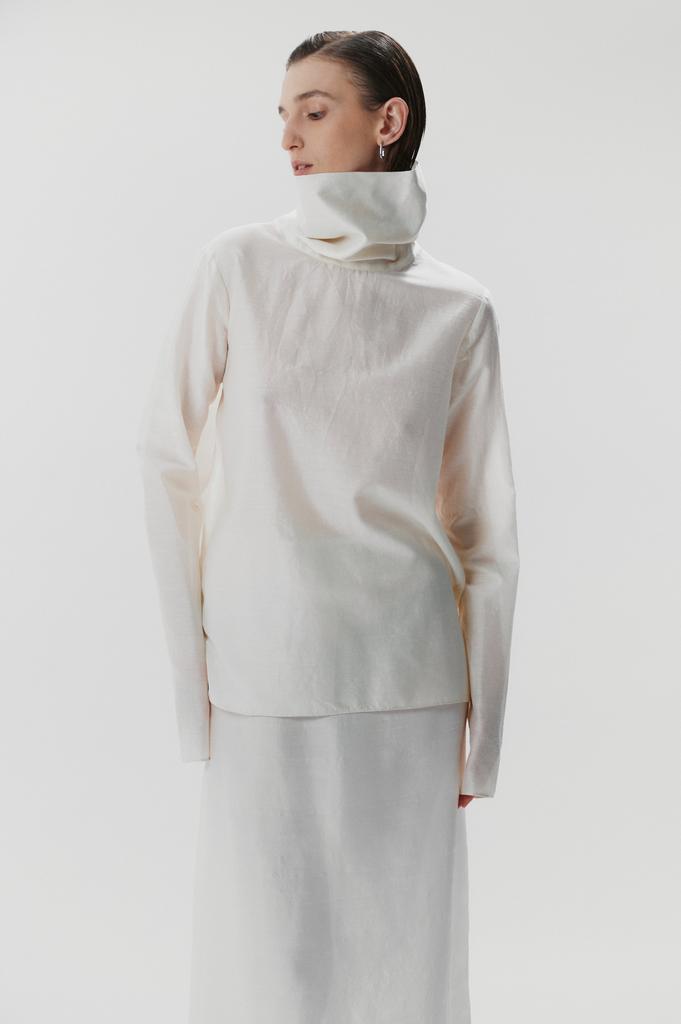 Блуза шелковая milk