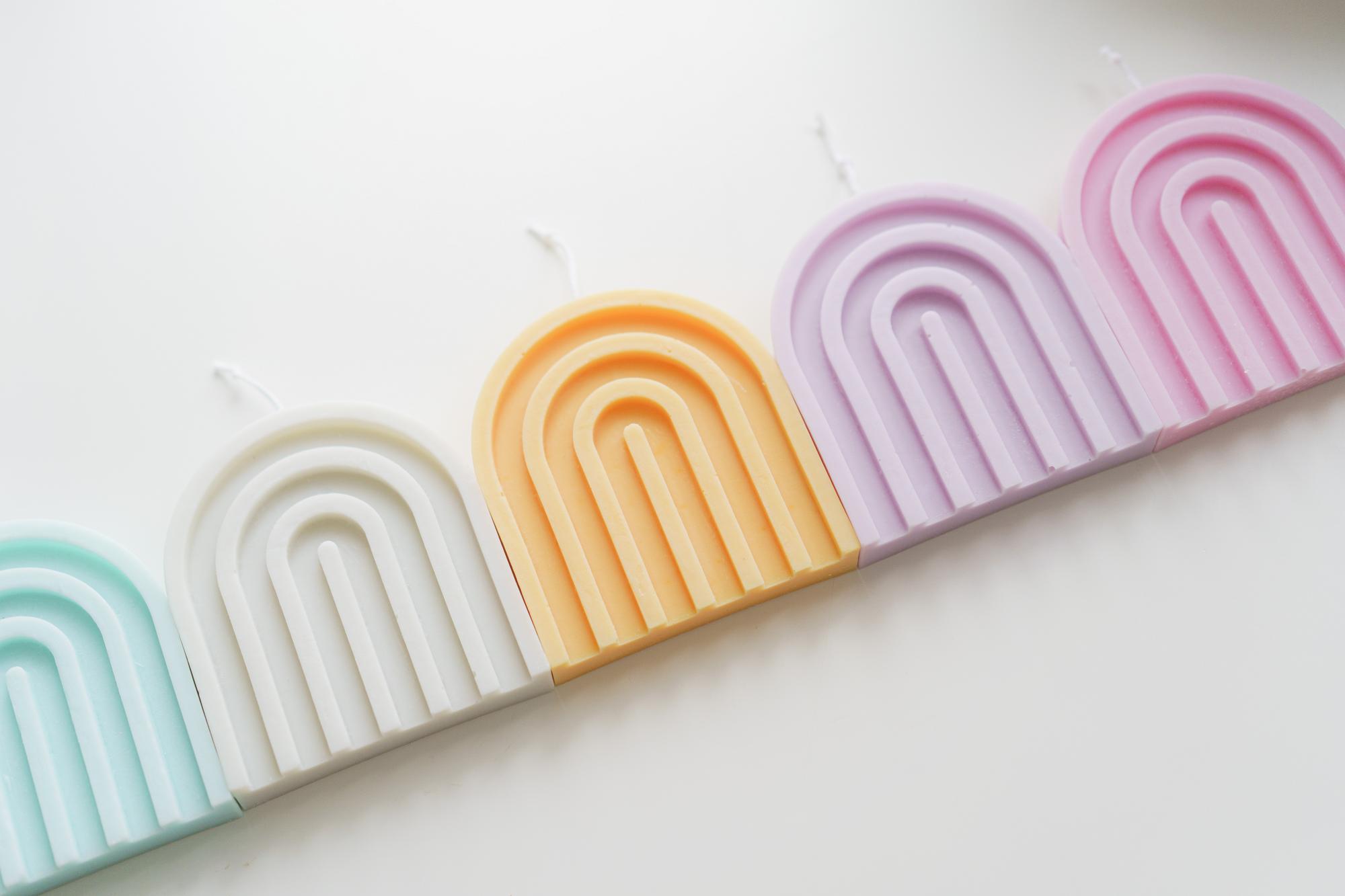 Свеча радуга  (SUNSET LEO)