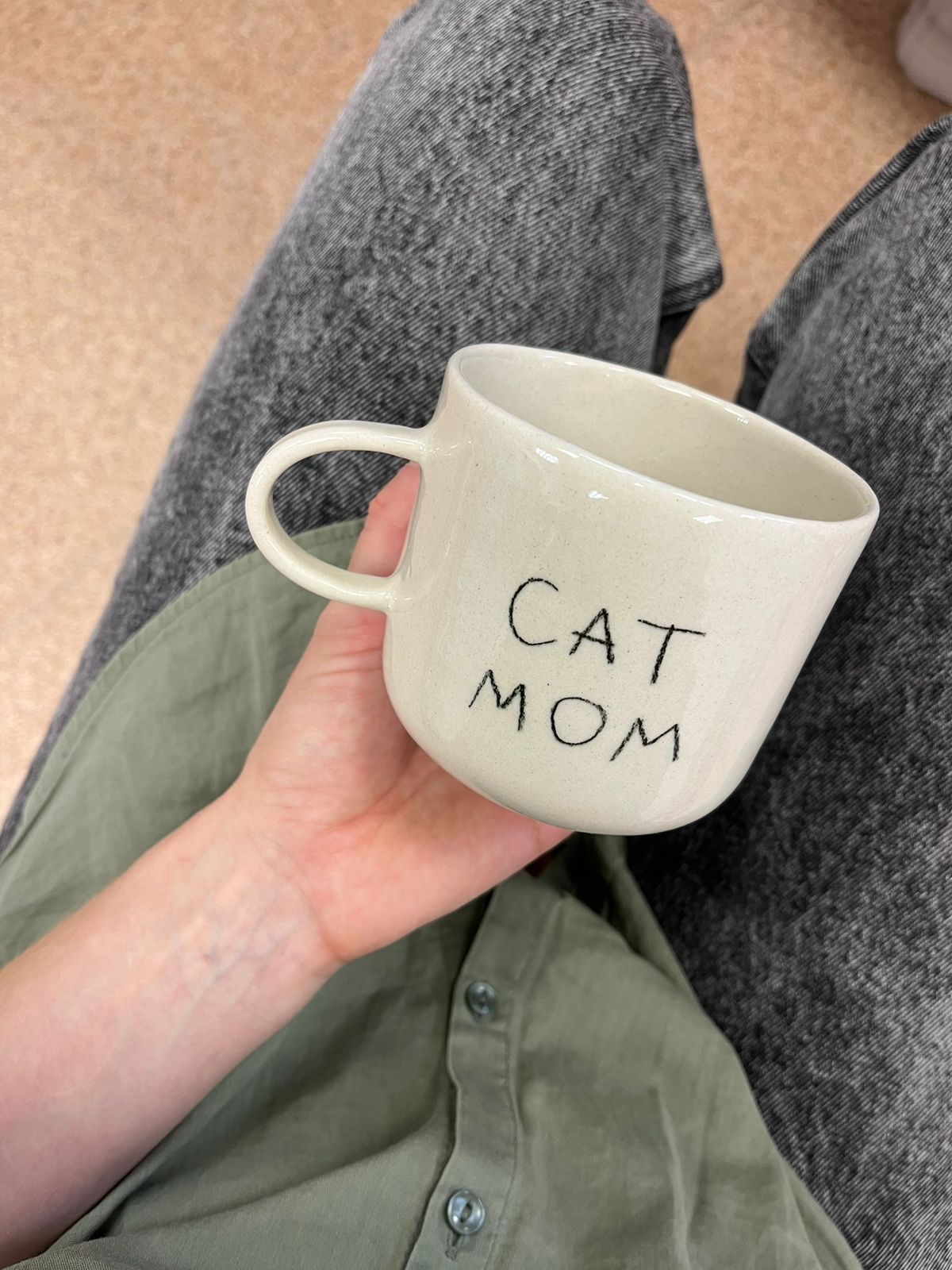 Кружка с ручкой dog & cat mom (МОИМИ РУКАМИ)